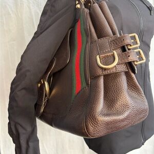 Gucci Cherrie line bag in amazing vintage conditioning. 🔥